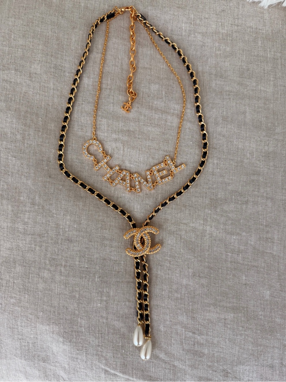 ✨CHANEL Gold and Black Ribbon Lariat Necklace with Crystal CC and Pearl Drops🖤 - Picture 8 of 14